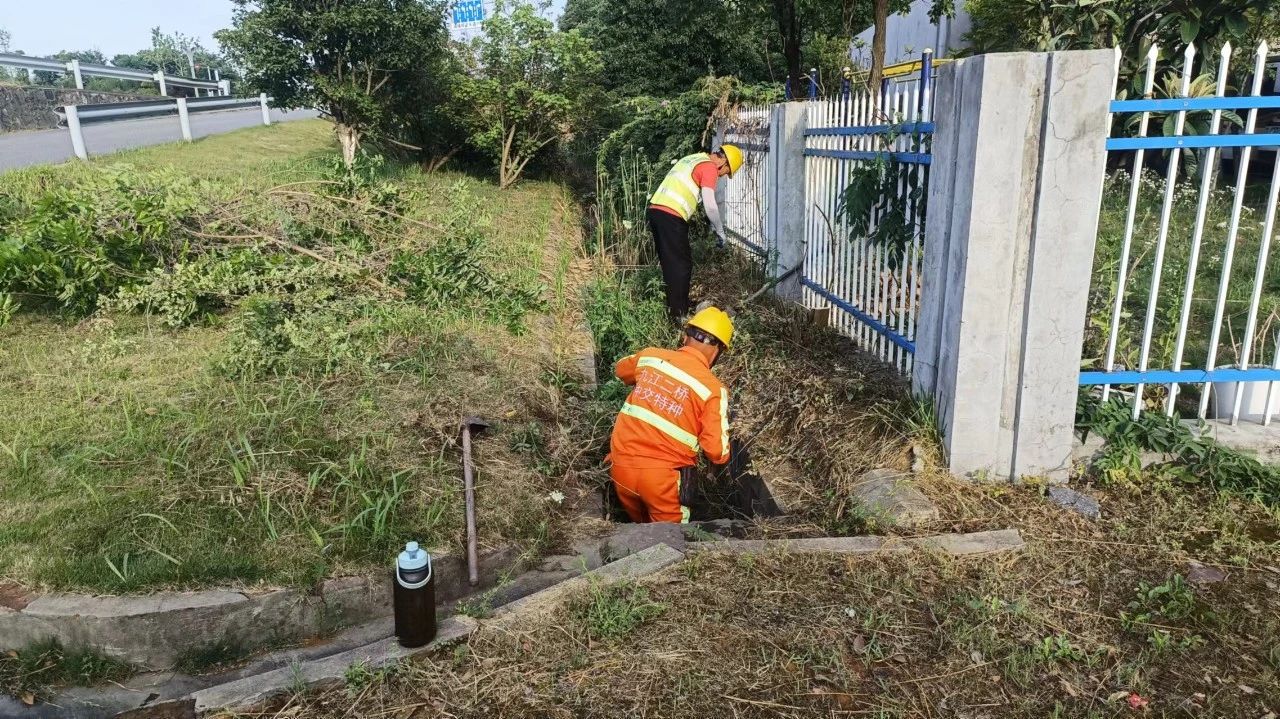 繃緊防汛責(zé)任弦 筑牢橋梁安全線